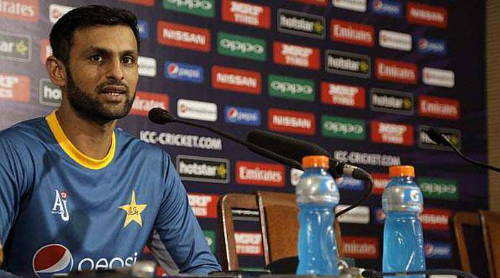 There is no grouping in Pakistan cricket team: Shoaib Malik