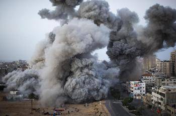 Israeli Air Strikes in Gaza against Hamas