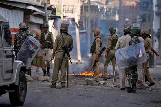 Kashmir Intifada: Indian Troops open indiscriminate fire upon protestors