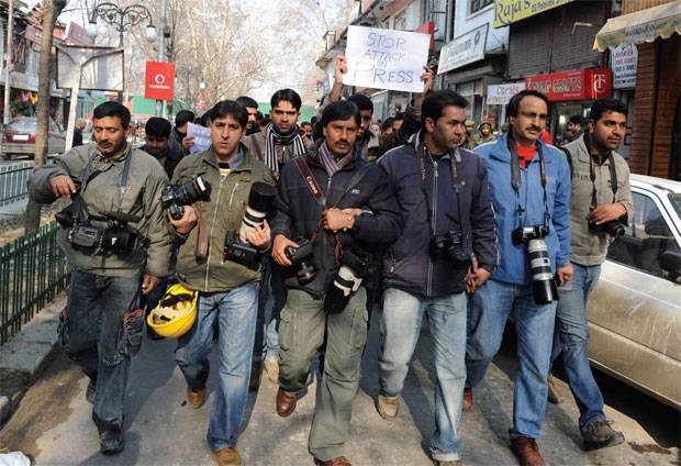 IOK Journalists indebted for Pakistan's support to Kashmir cause