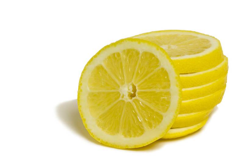 Lemon slice in drinks adverse effects: Research Study