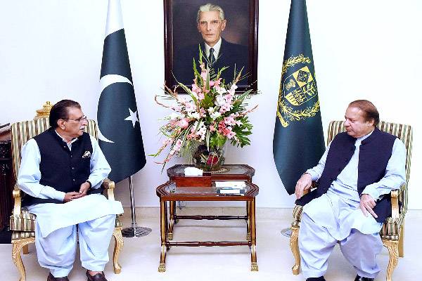 AJK PM calls on Prime Minister Sharif