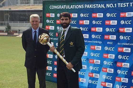 ICC presents Test Championship Mace to Pak test captain Misbah ul Huq