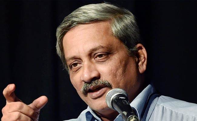 Indian Defence Minister lashes out at Pakistan over nukes expansion