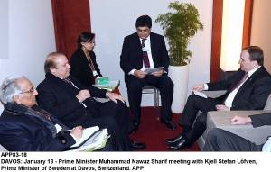 PM Nawaz Sharif meets Swedish PM in Davos
