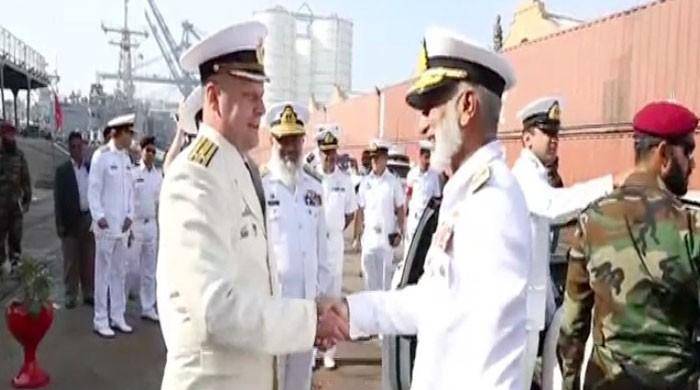 Pakistan Navy Chief visits Russian and Turkish Naval Warships
