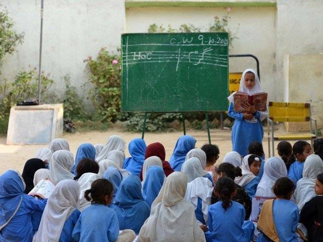 Pakistani schools producing unacceptable levels of maths - science students: Report