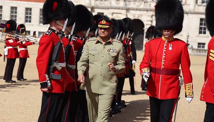 COAS General Qamar Bajwa hold key meetings with UK Top military leadership