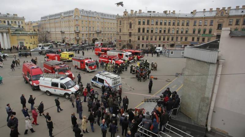 Russia confirms suicide bomber suspected in metro attack