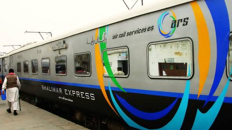 Shalimar Express escapes disaster