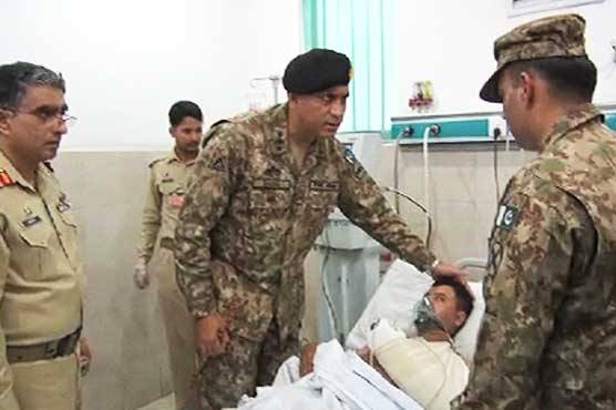 Corps Commander Lahore visits LGH