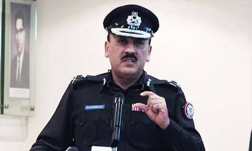Sindh IGP directs to enhance security of census teams