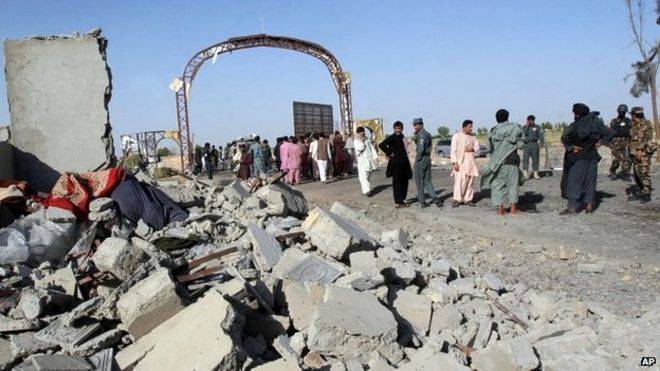 Roadside bomb kills 11 Afghan civilians