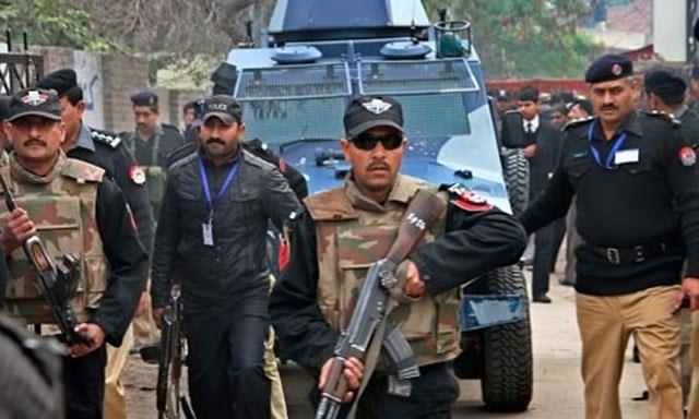 Karachi Police kills Lyari Gangwar Baba Ladla group leader