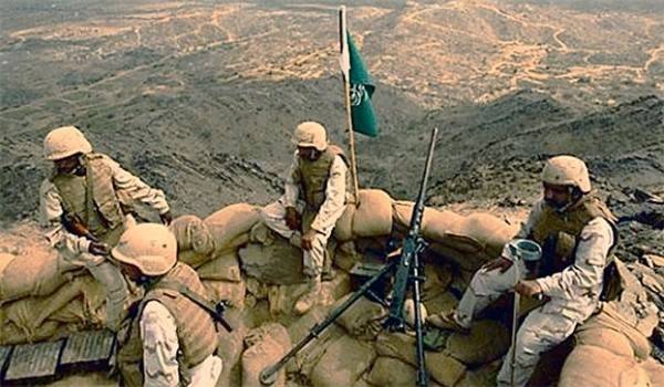 Saudi Army soldier killed, 5 injured by armed militants