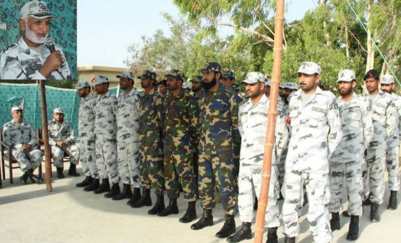 CNS Admiral Zakaullah reaches forward bases on coastal areas of Balochistan