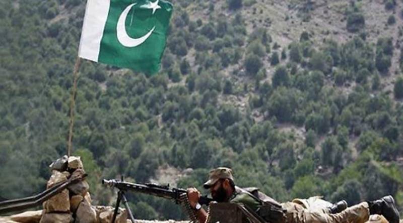 Pakistan Army destroys Indian Army 3 posts