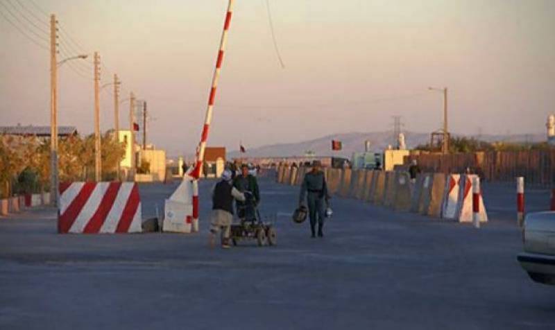 Iran deports 20 Pakistanis at Taftan border