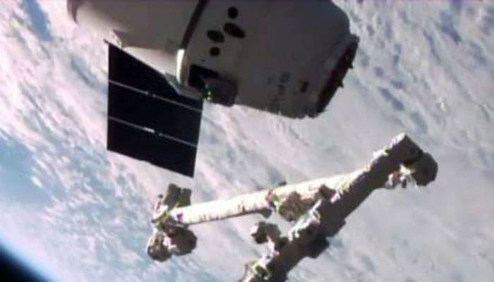 NASA astronauts start spacewalk to repair International Space Station