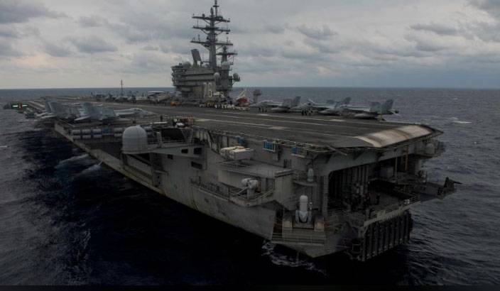 US Navy plane crashes in Philippine Sea