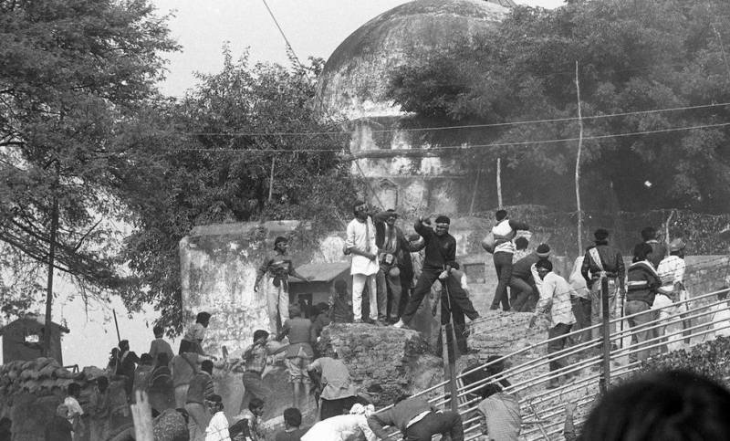 Hindu mobs tore down Babri mosque in Ayodhya on 6 December 1992