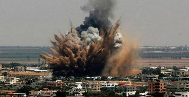 Israel strikes militant posts in Gaza