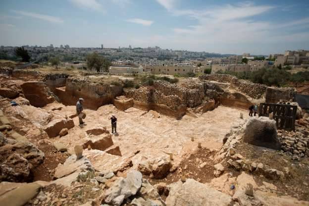 Just off Israeli highway, 500,000-year-old ancient site found