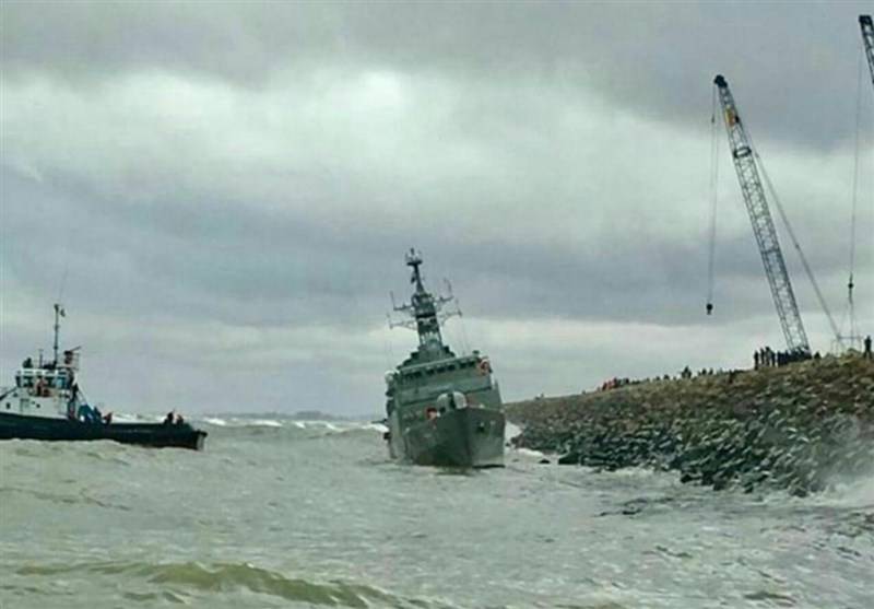 Iranian Navy warship crashes in Caspian Sea