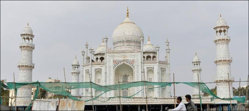 Iconic Taj Mahal is dying, warn experts