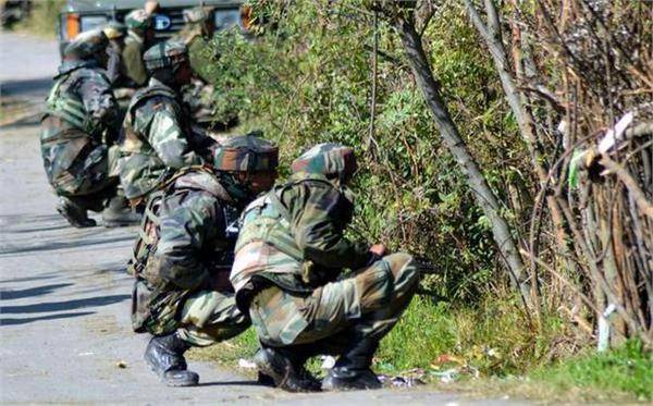 Indian soldiers open fire on protesters in occupied Kashmir