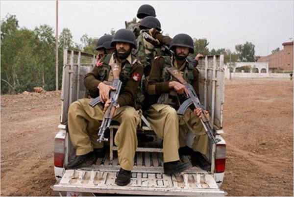 FC Balochistan conduct operation in Chaman, Sibbi & Kohlu