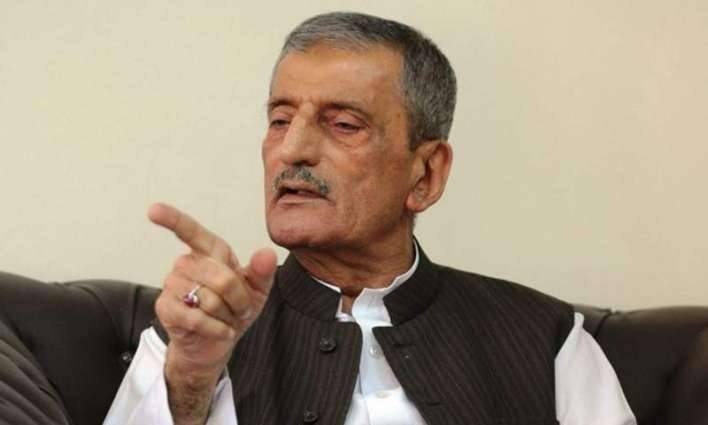 Bilour accuses PTI of generating commission by starting Metro Project