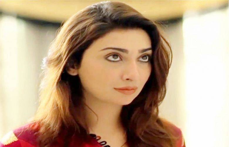 Pakistani film actress Aisha Khan bids sudden farewell to media