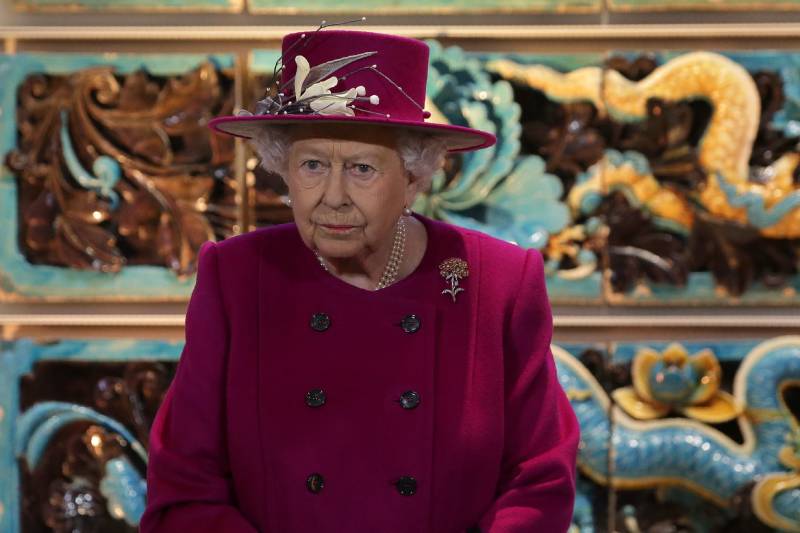 Queen Elizabeth II assassination plot was foiled by Intelligence agency, reveal secret paper