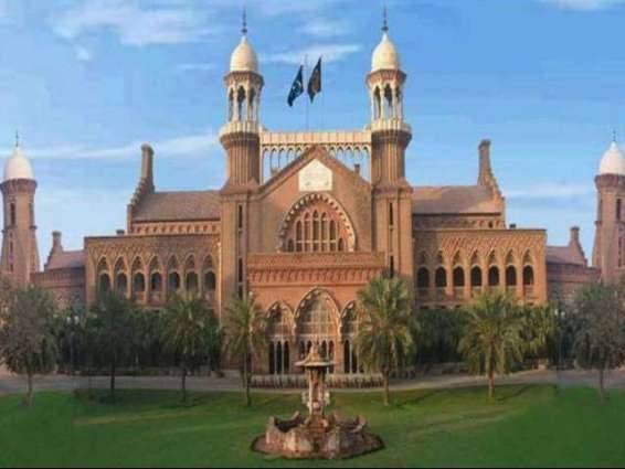 LHC sets aside notification suspending licenses of automatic weapon holders