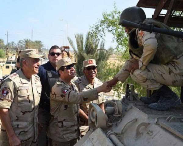 4 soldiers, 10 militants killed in Egypt