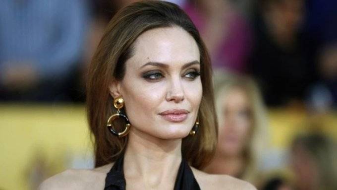 Angelina Jolie to marry yet again