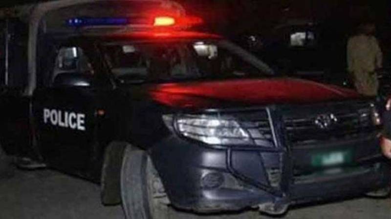 Two policeman martyred in D I Khan