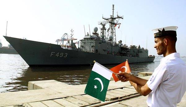 Turkish Navy Ship TCG Gelibolu arrives Karachi on four-day goodwill visit