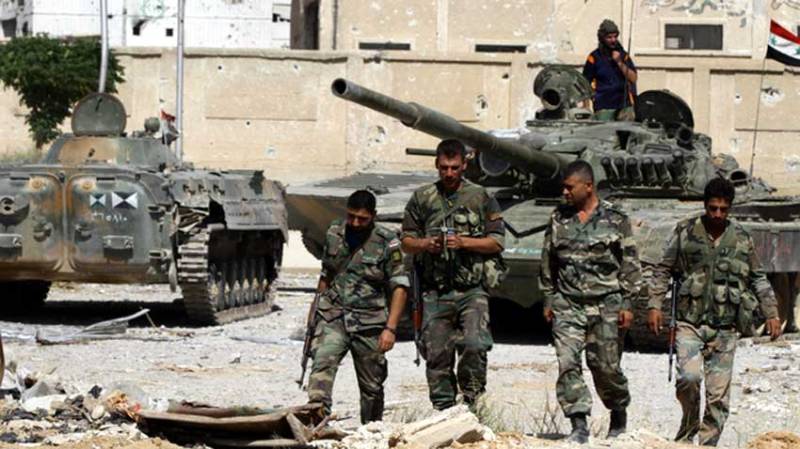 Syrian troops press push against IS in Damascus