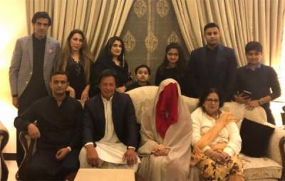 Bushra Maneka breaks silence over news of domestic dispute with Imran Khan