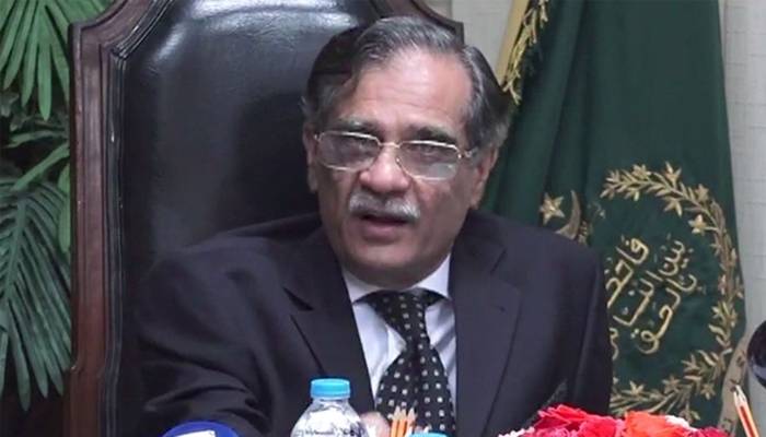 CJP Justice Saqib Nisar grills his own 'son in law' in the court