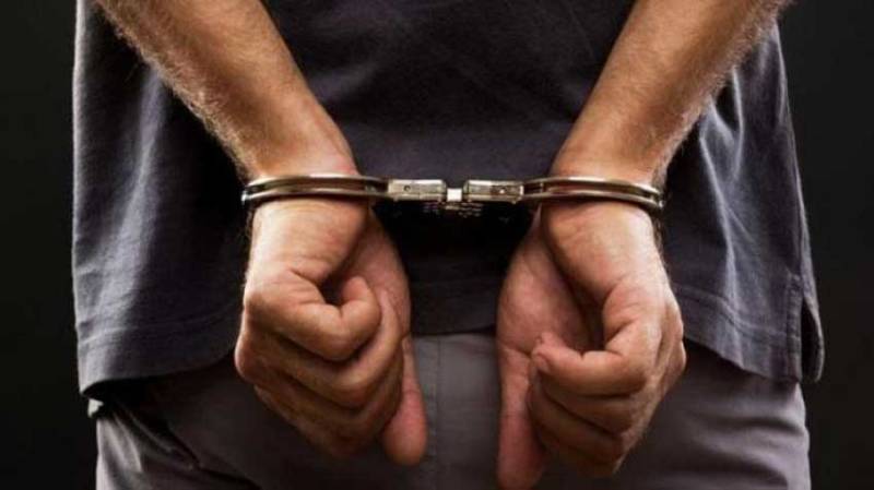 Police arrest two smugglers near Risalpur