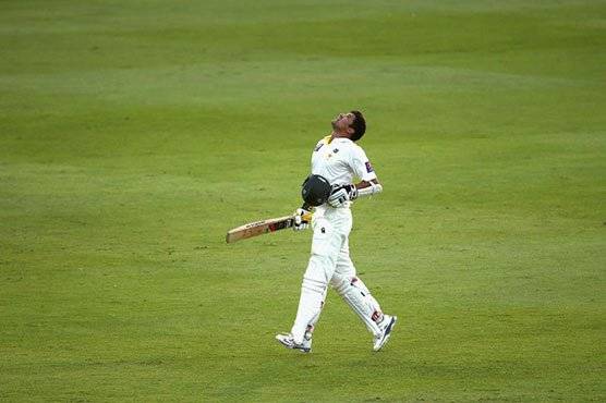 The inexperienced Pakistan test squad collapses in England tour opener