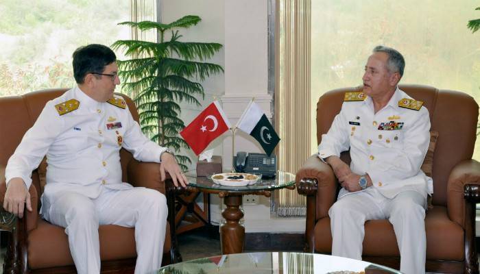 Chief of Turkish General Staff calls on Naval Chief