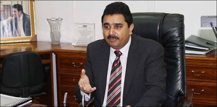 PML N Minister Kamran Micheal in hot waters