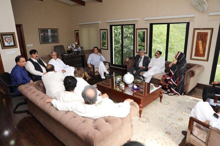 In a big setback, A dozen of lawmakers from PML N Punjab joins PTI