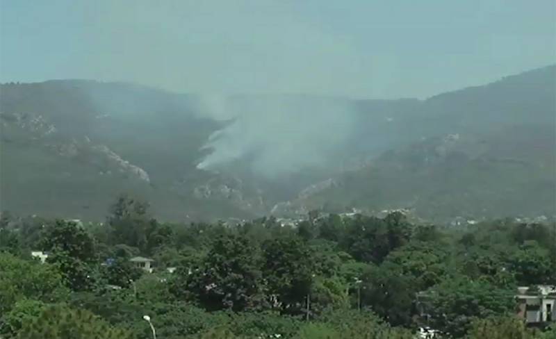 Massive fire erupts in Margalla Hills, PAF Helicopters called for operation