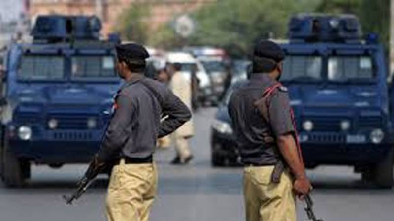 Sindh police arrest 5 wanted criminals