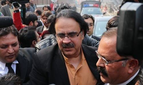 PTV corruption case: Non-bailable arrest warrants issued for Shahid Masood